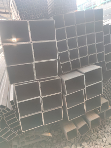 澄江大口径无缝方矩管